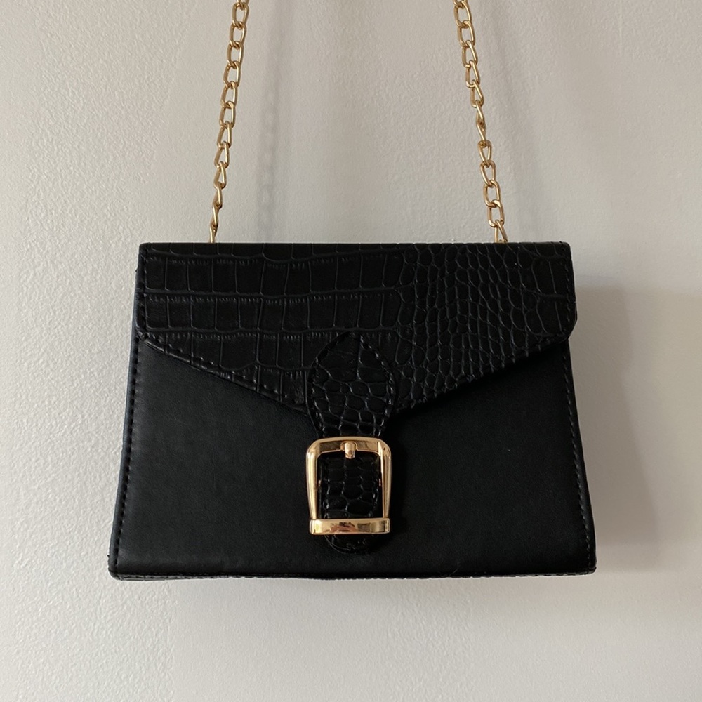 Croc Buckle Detail Black Crossbody Purse
